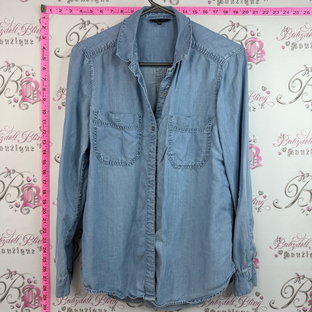 RW&CO. Long sleeve denim look jean Light Blue Denim Button-Down Shirt
